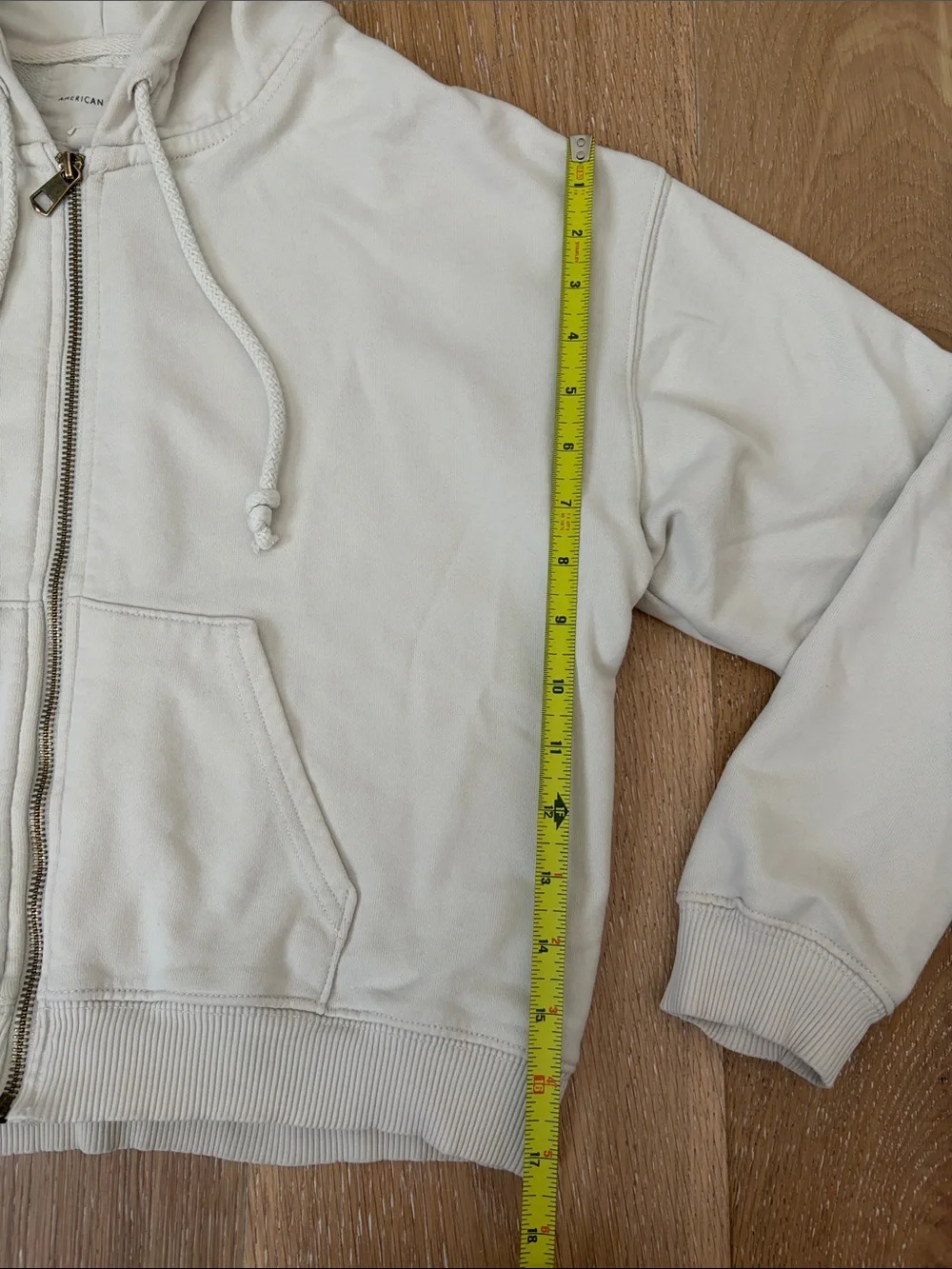 American Eagle Women’s cropped hoodie - Picture 4 of 8